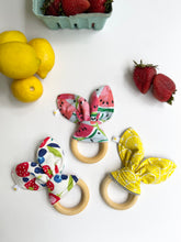 Load image into Gallery viewer, Lemon Slices Teething Ring
