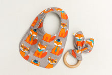 Load image into Gallery viewer, Hipster Fox Teething Ring